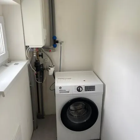 Komfortne Byvanie S Garazou - Parkovanim Apartment *