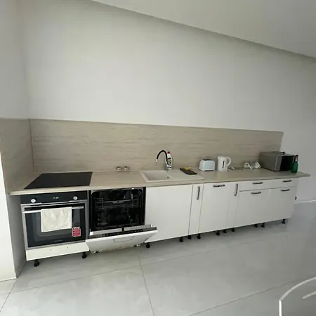 Komfortne Byvanie S Garazou Alebo Parkovanim