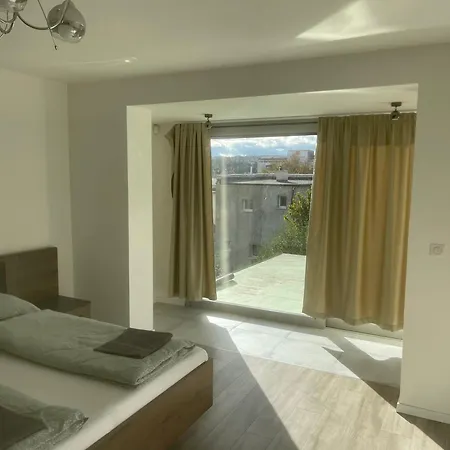 Appartement Komfortne Byvanie S Garazou Alebo Parkovanim