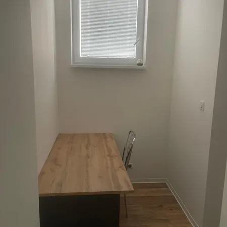 Komfortne Byvanie S Garazou - Parkovanim Apartment