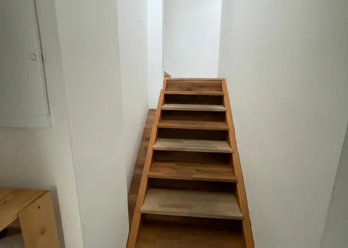 Komfortne Byvanie S Garazou Alebo Parkovanim * ジリナ