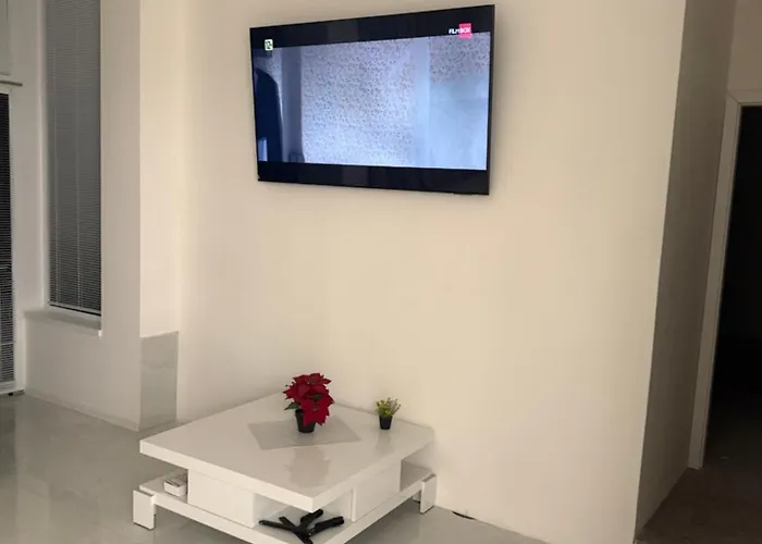 Komfortne Byvanie S Garazou Alebo Parkovanim Апартаменты *